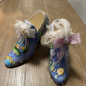 Decorative ceramic shoes